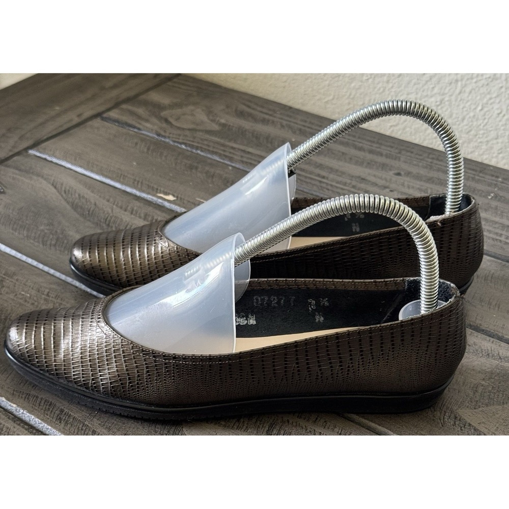 Salvatore Ferragamo Flats Womens Size 7 1/2 Bronze Metallic Leather Slip On